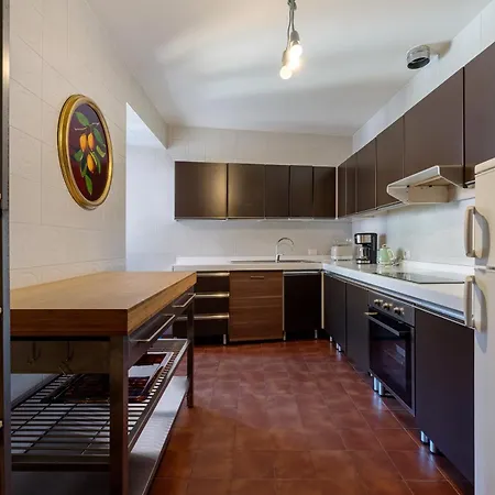 Very Elegant Historic F2 Apartment *