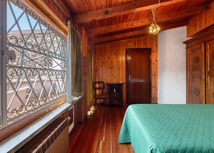 Very Elegant Historic F2 Gravedona