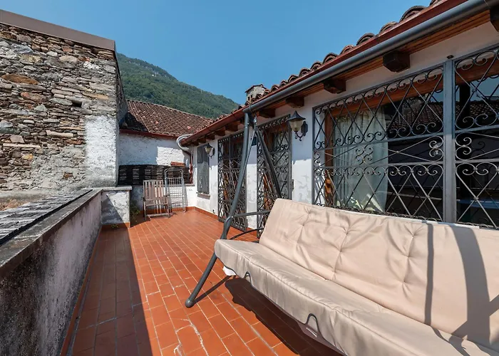 Very Elegant Historic F2 Appartement Gravedona