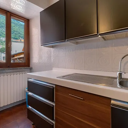 Very Elegant Historic F2 Apartamento Gravedona