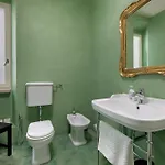 Apartment Very Elegant Historic F2 *