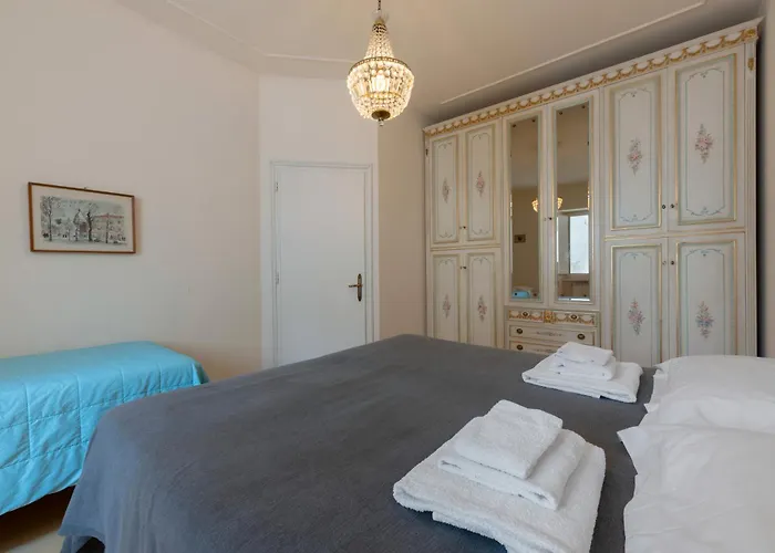Διαμέρισμα Very Elegant Historic F2 *